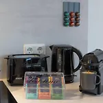 Modern, Komplett Saniert, In Zentraler Citylage Beim Kennedyplatz, Voll Ausgestatte Kueche, Offener Wohn- Und Essbereich, Helle Raeume Apartamento Essen