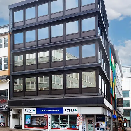 Modern, Komplett Saniert, In Zentraler Citylage Beim Kennedyplatz, Voll Ausgestatte Kueche, Offener Wohn- Und Essbereich, Helle Raeume