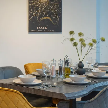 Modern, Komplett Saniert, In Zentraler Citylage Beim Kennedyplatz, Voll Ausgestatte Kueche, Offener Wohn- Und Essbereich, Helle Raeume אסן