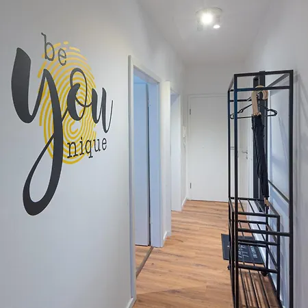 Modern, Komplett Saniert, In Zentraler Citylage Beim Kennedyplatz, Voll Ausgestatte Kueche, Offener Wohn- Und Essbereich, Helle Raeume * Essen