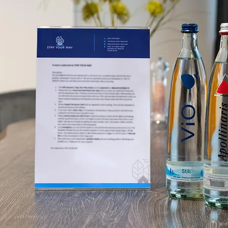 Apartmán Modern, Komplett Saniert, In Zentraler Citylage Beim Kennedyplatz, Voll Ausgestatte Kueche, Offener Wohn- Und Essbereich, Helle Raeume Essen