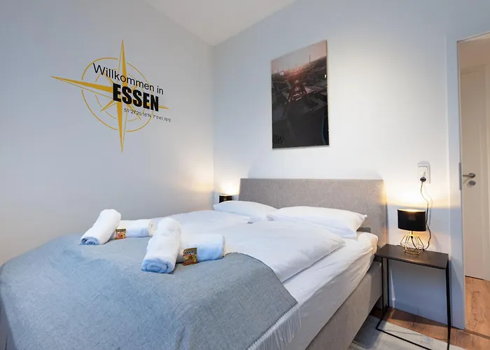 Modern, Komplett Saniert, In Zentraler Citylage Beim Kennedyplatz, Voll Ausgestatte Kueche, Offener Wohn- Und Essbereich, Helle Raeume Lejlighed Essen