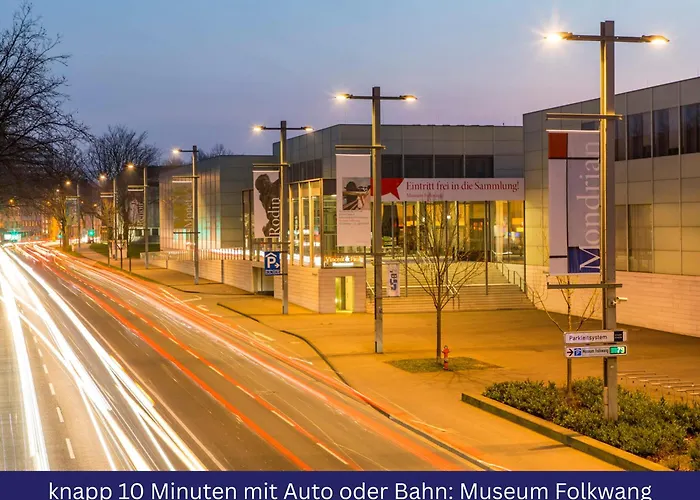 Modern, Komplett Saniert, In Zentraler Citylage Beim Kennedyplatz, Voll Ausgestatte Kueche, Offener Wohn- Und Essbereich, Helle Raeume Lejlighed Essen